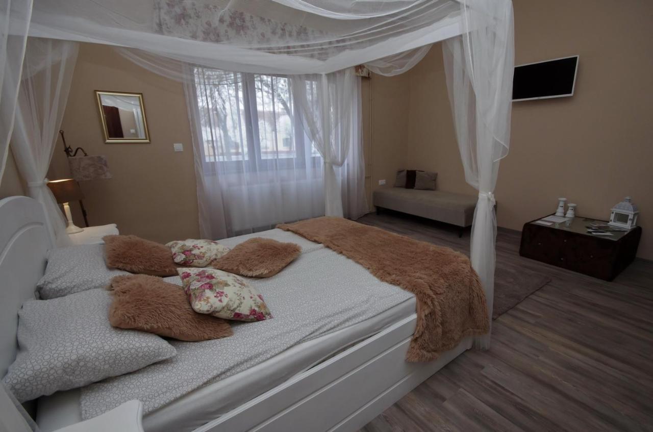 Villa Rusztika Gyula Dış mekan fotoğraf